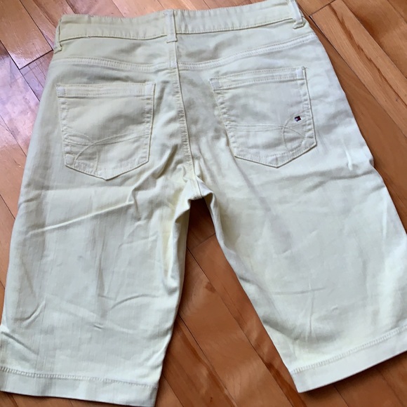 Tommy Yellow Shorts Jeans  🩳 size 2 - Picture 5 of 13